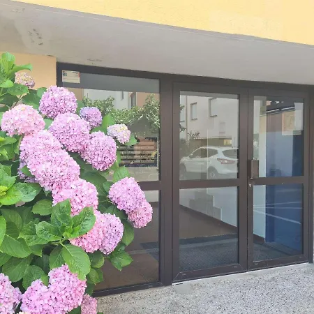 Appartement Cap D'Agde, 2 Pieces, 4 Personnes - Fr-1-249-377 *